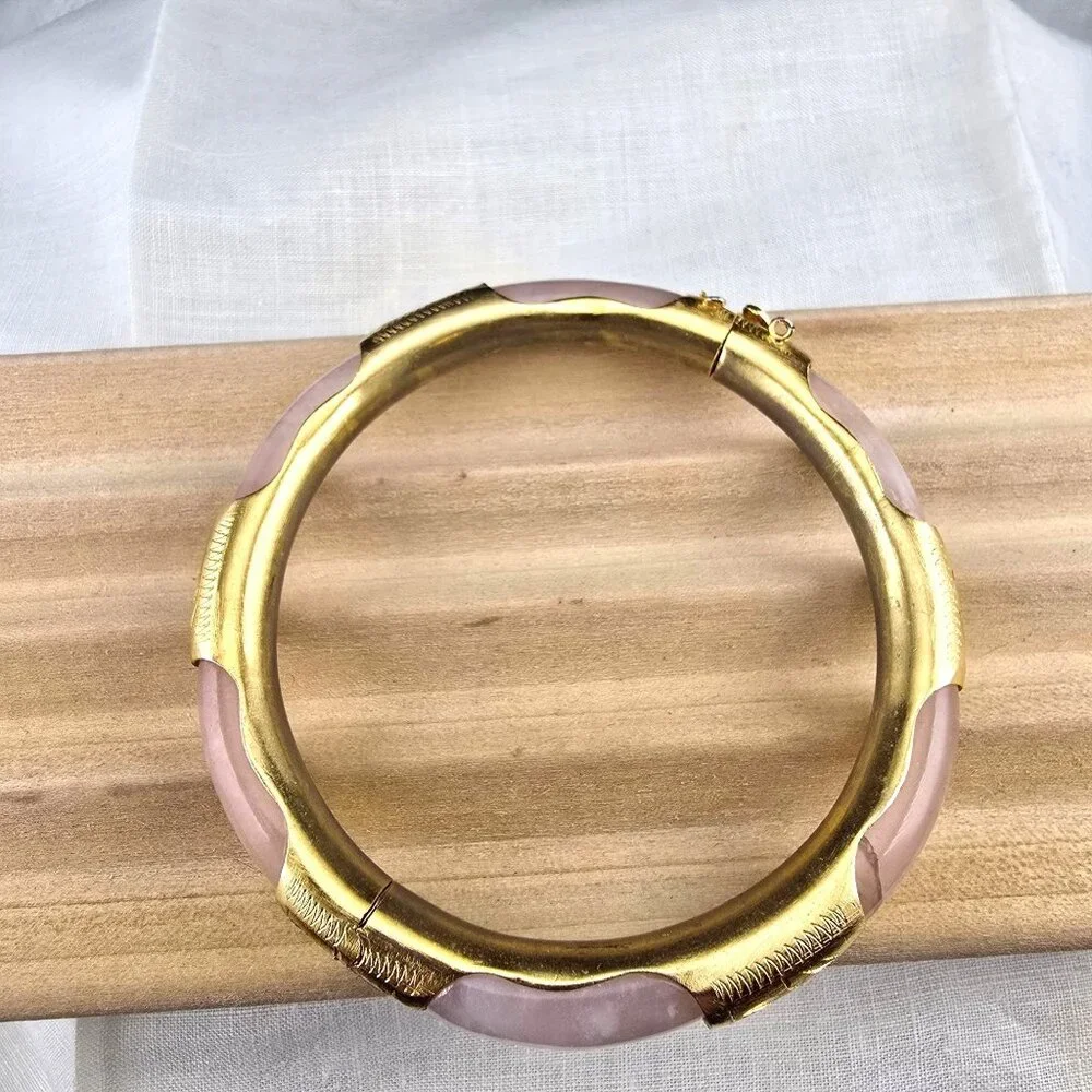 Vintage Jadeite & 10KT Gold-Plated Hinged Bangle Bracelet - Statement Piece - Picture 2 of 7